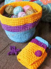 Комплект для рукодельниц крючком и спицами