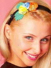 Ободок с цветами крючком