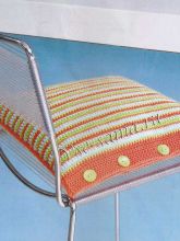 Полосатая подушка крючком