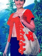 Красная кофта и сумка