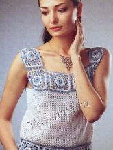 Топ с отделкой из ажурных квадратов