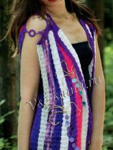 Удлиненный жилет крючком в полоску