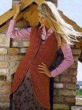 Жилет коричневого цвета