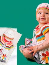 Кофточка с полосатой кокеткой и шапочка