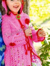 Розовое пальто крючком с цветочками