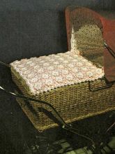 Нарядное покрывало для детской коляски