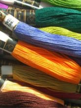 Вышивальные нитки, фото