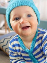 Полосатый комбинезон спицами для малыша, фото