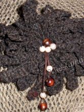 Шоколадная брошь крючком, фото