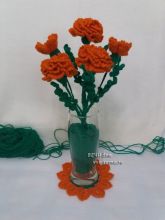 Ветка бархатцев, фото