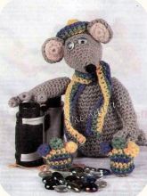 Мягкая вязаная игрушка - Добрый Крыс