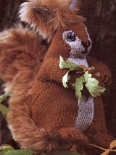 Вязаная белка