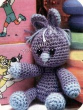 Вязаная игрушка - Сиреневый зайка