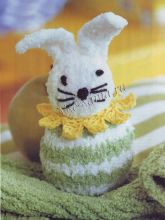 Вязаная игрушка Зайчишка-трусишка