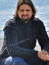 Тёмно-серый свитер, фото