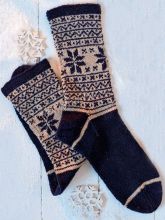 Muzhskie noski s norvezhskim uzorom, foto