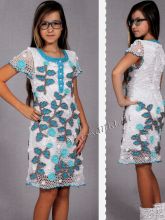 Платье с бирюзовой аппликацией на 12 лет