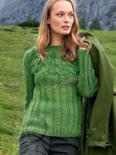 Классический пуловер с кокеткой из кос, фото