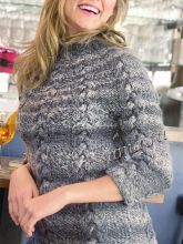 Пуловер меланжевый серый с косами, фото