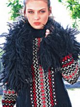 Пуловер с вертикальным жаккардовым узором