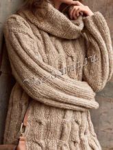 Удлиненный пуловер с объемным воротником, фото