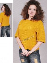 Желтый пуловер с узором плетенка, фото