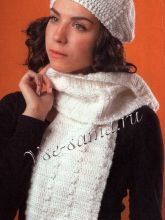 Белый берет и шарф, фото