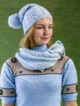 Голубой комплект: шапка с помпоном и шарф, фото