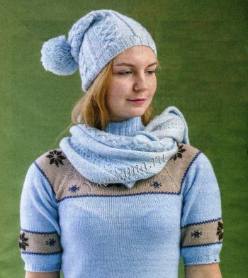 Голубой комплект: шапка с помпоном и шарф, фото