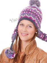 Шапка спицами с помпоном и наушниками, фото