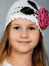 Шапочка с большим цветком, фото