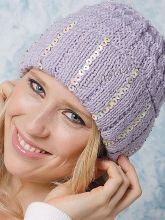 Шапочка спицами из шерстяной пряжи, фото