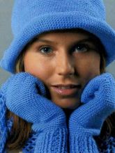 Шляпка, косынка, перчатки и шапка-таблетка