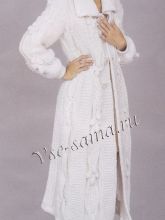 Белое пальто с косами, фото