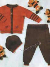 Комплект на малыша: кофточка, штанишки и шапочка, фото