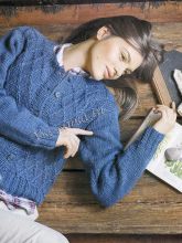 Синий жакет с узором из ромбов, фото