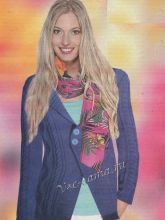 Синий жакет спицами из с узором из кос, фото