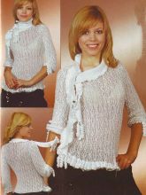 Белая кофточка с рюшем