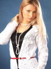 Белый кардиган с бантиками