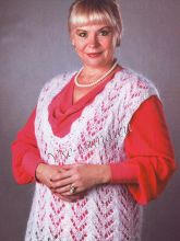 Белый мохеровый жилет