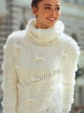 Белый мохеровый пуловер, фото