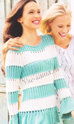 Бирюзово-белый полосатый пуловер спицами