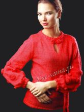 Коралловый пуловер с поясом