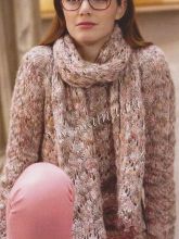 Джемпер и шарф, выполненные ажурным узором, фото