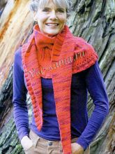 Красный бактус спицами