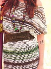 Платье спицами с цветными полосками