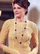 Пуловер и перчатки