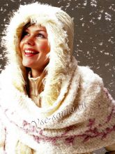 Шаль белая с вышивкой