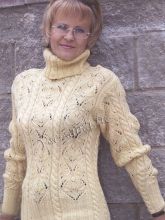 Свитер с ажурным рисунком