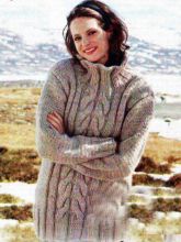 Свитер прямого силуэта с крупным узором